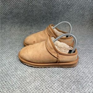 Ugg Classic Suede Wool Slipper Size 5 Women’s
